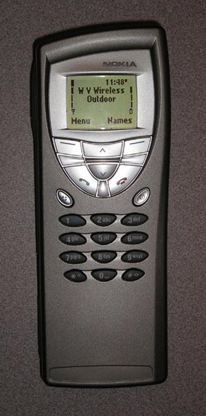 Figure 1: The Nokia 9290 closed.